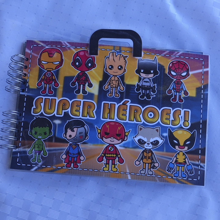 Universo Super Héroes - A4